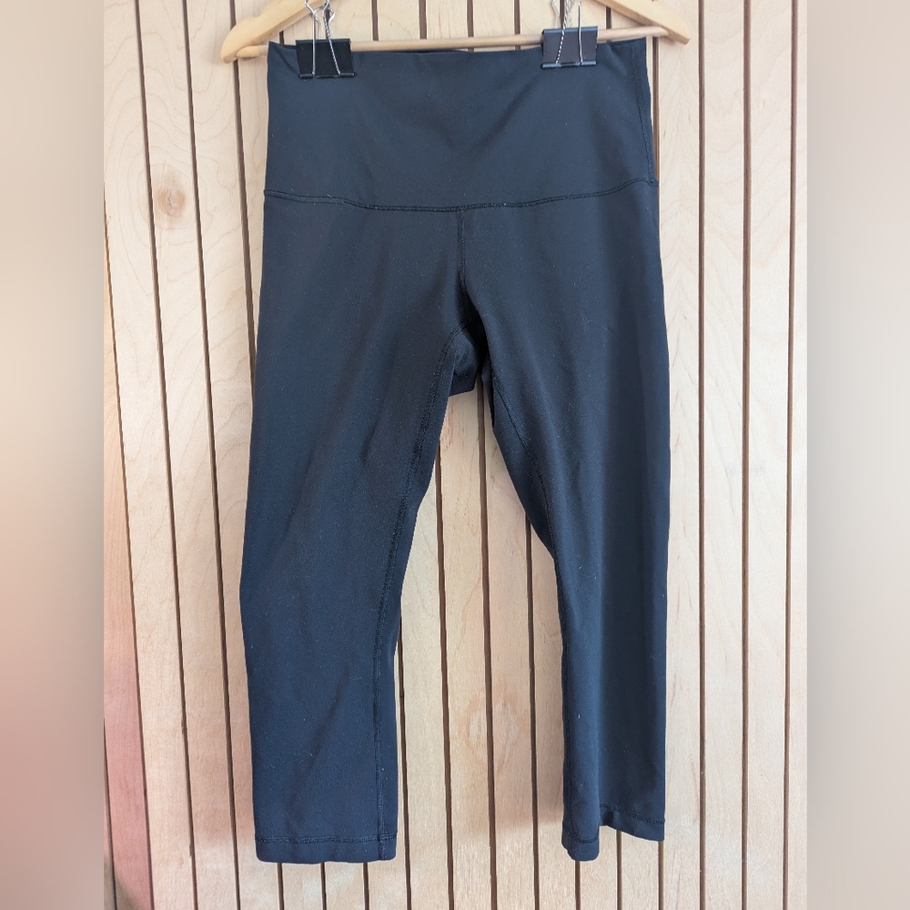 Lululemon Black Cropped Leggings